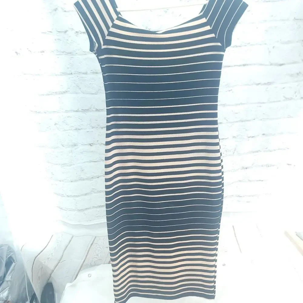 Brat Star Black Tan Horizontal Stripes Stretch Knit Size Medium A-line Dress